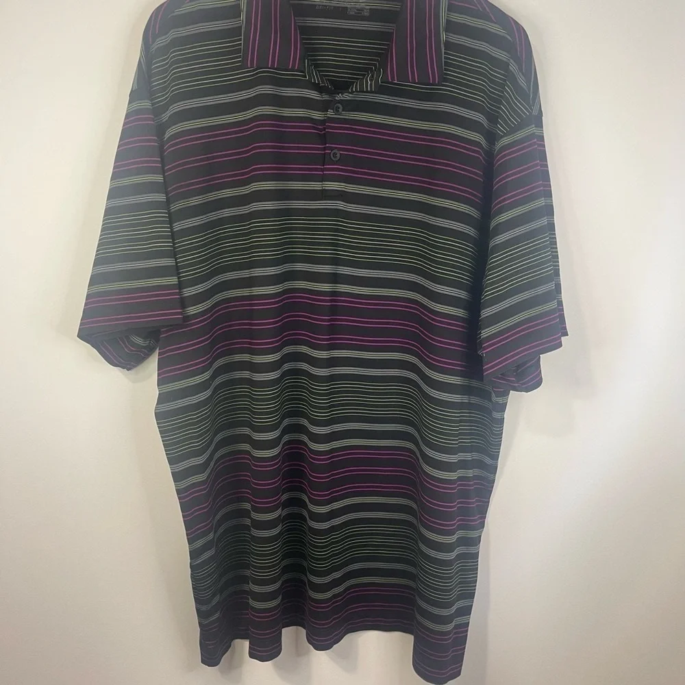 Nike golf dry fit‎ short sleeve shirt.